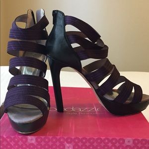Shoe Dazzle Strappy Purple heels size US 8